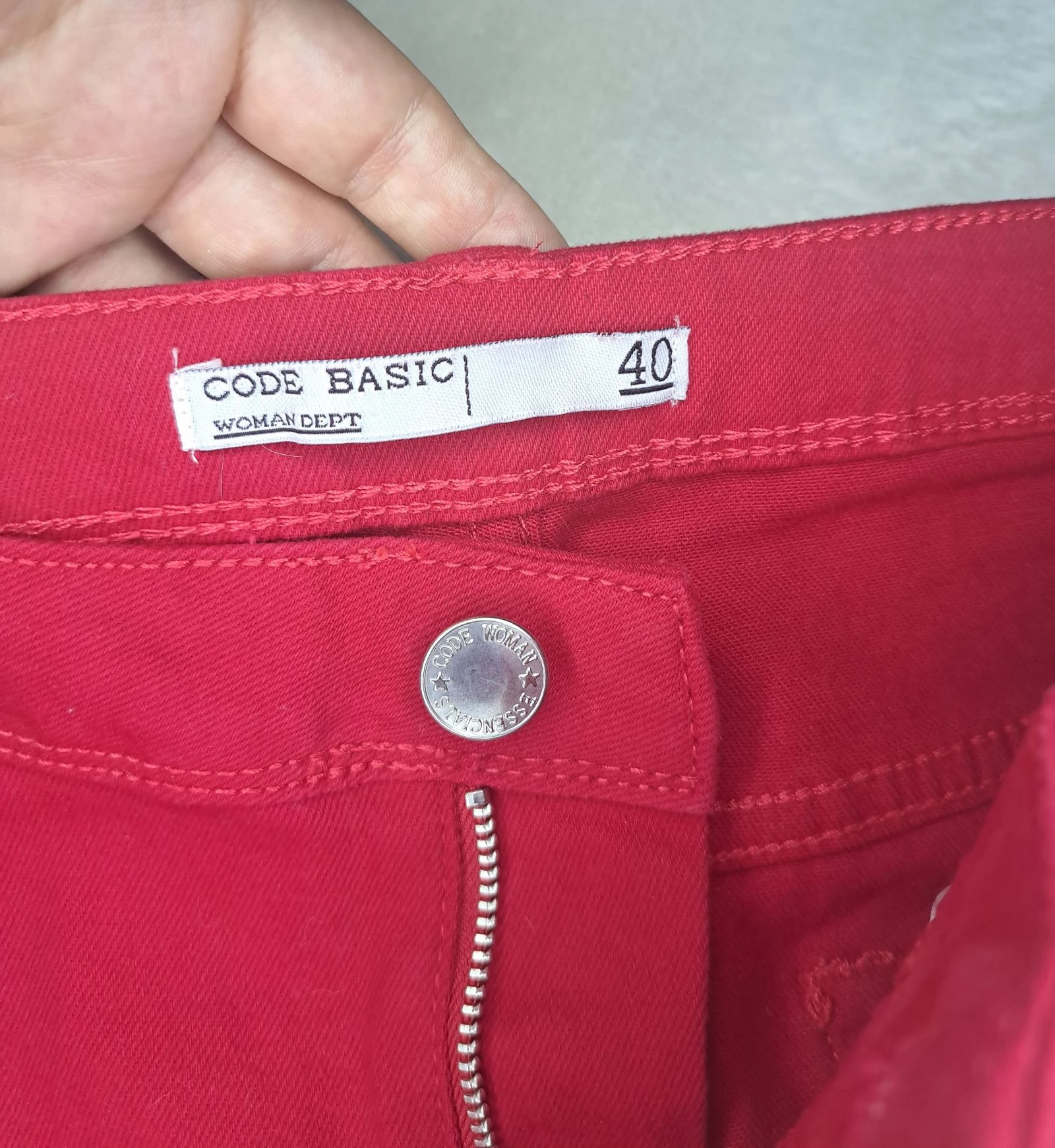 Red Denim Shorts • Size 40 • Stretch Summer • Capsule Wardrobe – photo 3